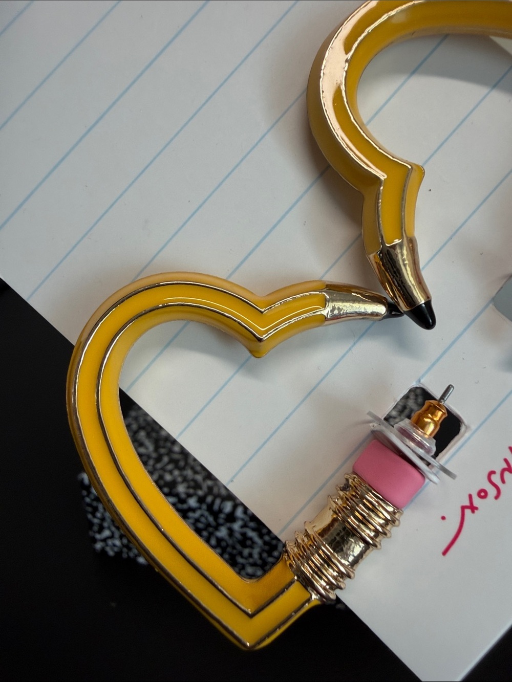 Betsey Johnson | Teacher Inspired Pencil Heart Earrings & Bracelet Set โ๏ธ๐ - Picture 4 of 9